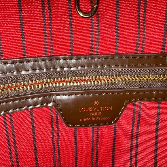 Louis Vuitton Damier Evene Shoulder Bag - Picture 4 of 10